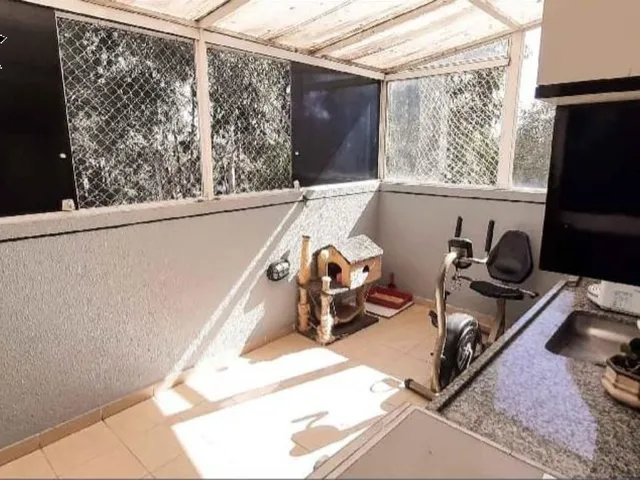 Imagem: O apartamento possui 4 Dormitórios, 1 Suíte, 2 Banheiros,