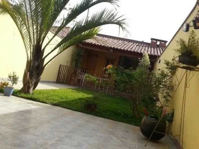 Imagem 2: SOBRADO KM 18 Casa com 4 dormitórios