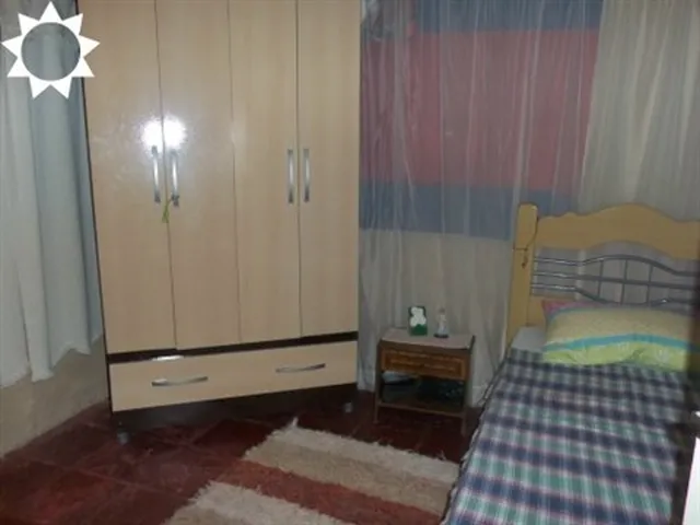 Imagem: Imóvel com 3 Casas para Renda em Terreno