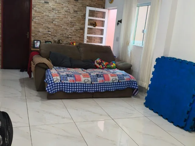 Imagem: Sobrado com 4 Dormitórios (2 Suítes)