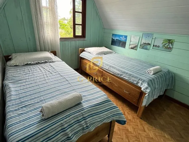 Imagem 3: Excelente Terreno com Duas Casas Apenas 300mts do Mar