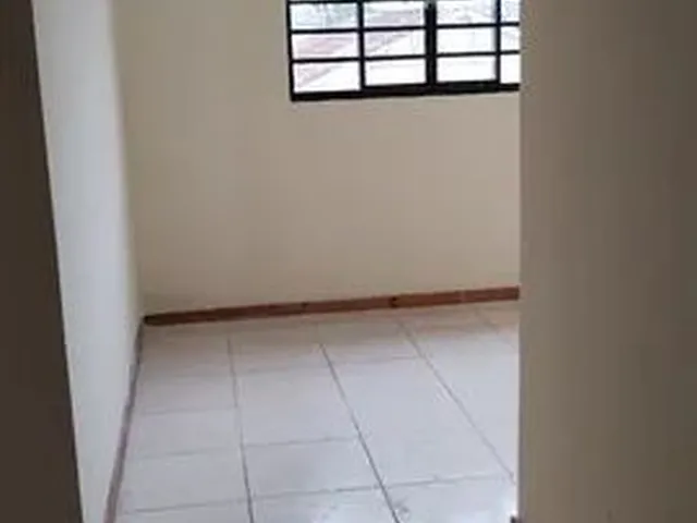 Imagem 4: Alugo Sobrado com Dois Quartos, Sala, Copa, Cozinha, Area de Serviço, Vaga para Carro