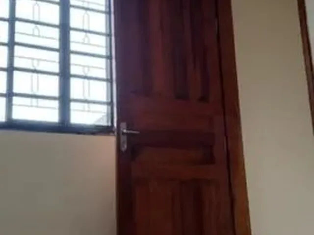 Imagem 10: Alugo Sobrado com Dois Quartos, Sala, Copa, Cozinha, Area de Serviço, Vaga para Carro