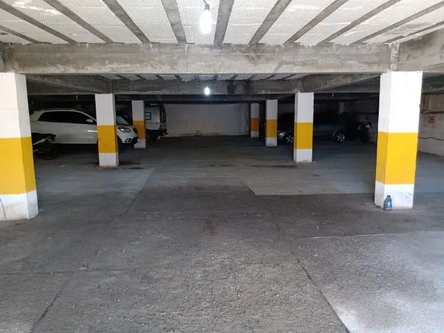 Imagem 7: Prédio em Itapon com 600M2, 800M2 Area Construida