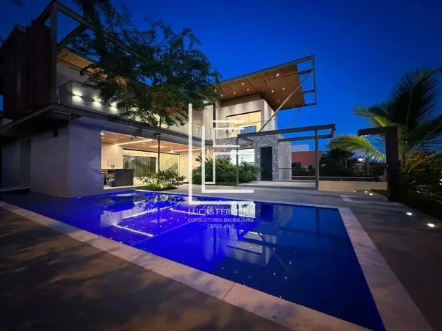 Imagem: Casa Nova de Altíssimo Padrão em Condomínio