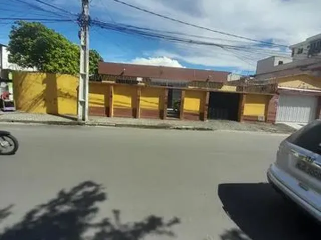 Imagem 1: Casa para Venda com 5 Quartos em Parquelandia - Fortaleza - Ceará