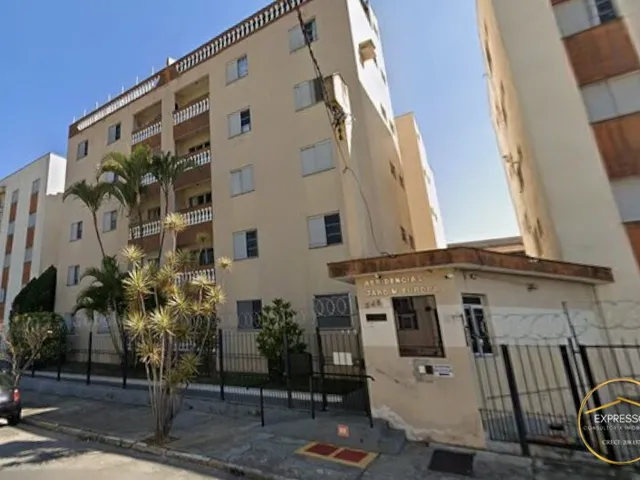 Imagem: O apartamento possui 3 Dormitórios, 1 Suíte, 1 Banheiro,