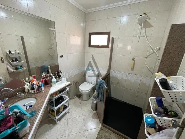 Imagem 16: Ed- Casa 4 Quartos com 3 Suíte Sendo Uma com Closet e Hidromassagem em Laranjeiras