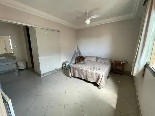 Imagem 10: Ed- Casa 4 Quartos com 3 Suíte Sendo Uma com Closet e Hidromassagem em Laranjeiras