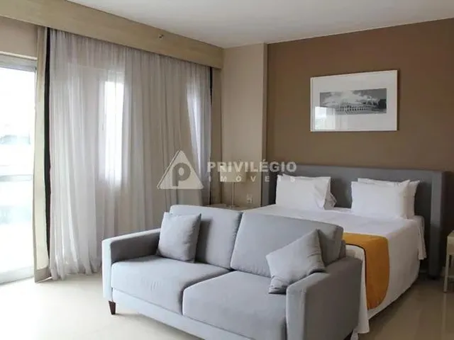 Imagem: Flat À Venda, 2 Quartos, 2 Suítes, 1 Vaga