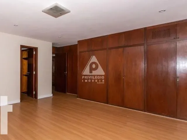 Imagem: Cobertura Duplex 4 Quartos na Urca Disponível