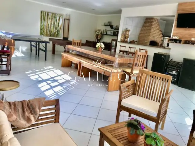 Imagem: A fazenda possui 4 Dormitórios, 1 Suíte, 3 Banheiros, 4