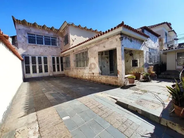 Imagem: Casa de Rua À Venda, 5 Quartos, 1 Suíte