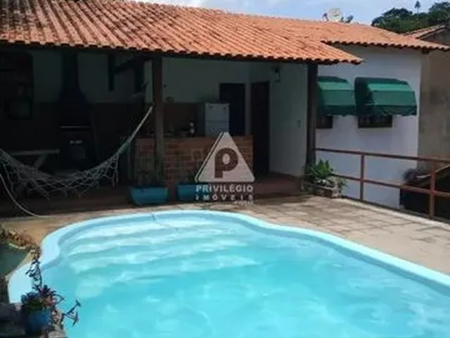 Imagem: A casa possui 5 Dormitórios, 3 Suítes, 5 Banheiros, 5