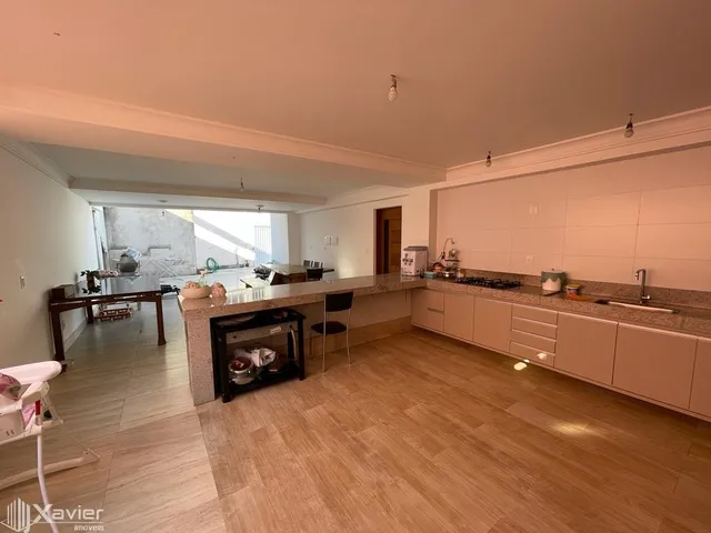 Imagem 4: Casa Duplex À Venda com 5 Quartos no Bairro Muquiçaba - Guarapari-Es