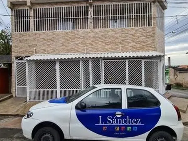 Imagem: A casa possui 1 Dormitório, 1 Banheiro, Acomodam 2