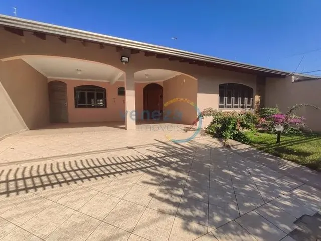 Imagem: Casa Residencial com 4 Quartos para Alugar