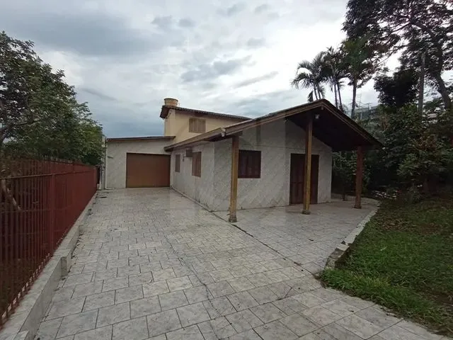 Imagem 1: Portão - Casa Padrão - Parque Neto