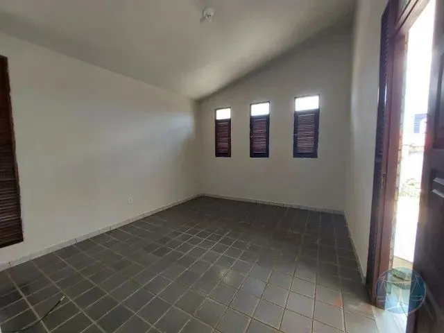 Imagem 5: Casa com 3 Quartos em Lagoa Nova