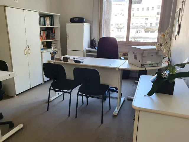 Imagem: Sala comercial ampla e bem localizada, pronta