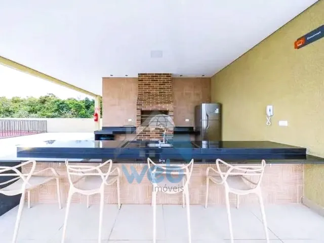 Imagem 2: Apartamento 2 Quartos Novo com Sacada e Churrasqueira no CIC / Condomínio Clube Completo