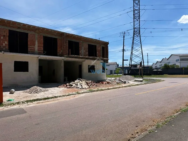 Imagem 5: Sobrados em construção, à venda no Bairro CIC, com três quartos, suite, sala