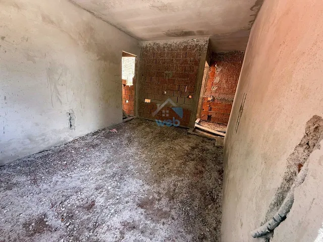 Imagem 2: Sobrados em construção, à venda no Bairro CIC, com três quartos, suite, sala
