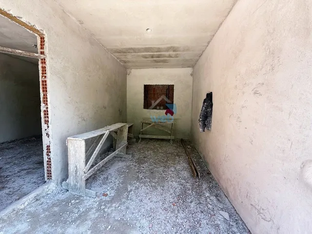 Imagem 9: Sobrados em construção, à venda no Bairro CIC, com três quartos, suite, sala