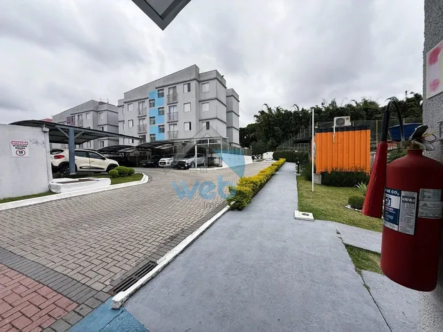 Imagem 1: Apartamento com dois quartos, sala ampla, laminados
