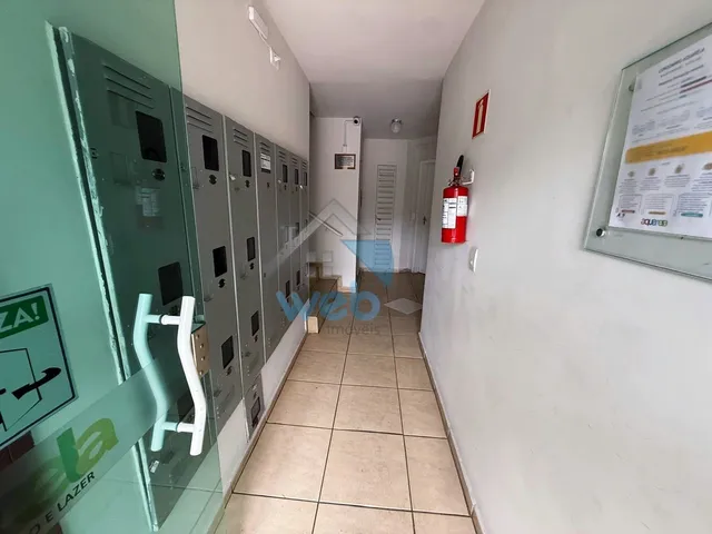 Imagem 11: Apartamento com dois quartos, sala ampla, laminados