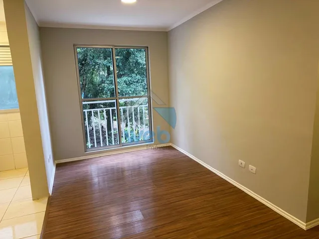 Imagem 14: Apartamento com dois quartos, sala ampla, laminados