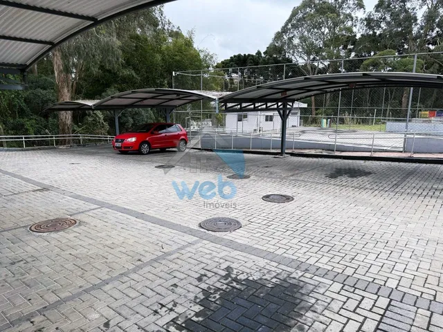 Imagem 5: Apartamento com dois quartos, sala ampla, laminados