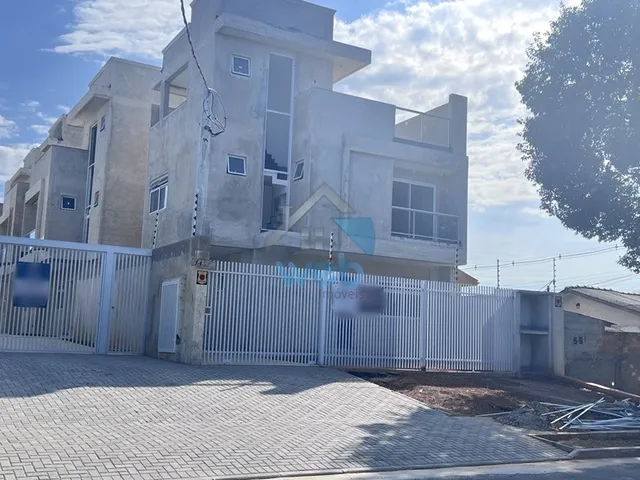 Imagem: Sobrados de alto padrão em condomínio