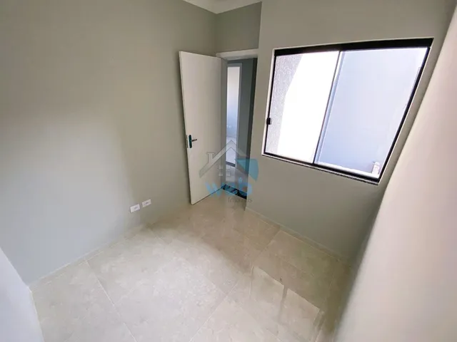 Imagem 15: Sobrado em condomínio no Bairro Campo de Santana, com três quartos, piso em