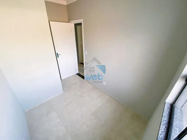 Imagem 3: Sobrado em condomínio no Bairro Campo de Santana, com três quartos, piso em