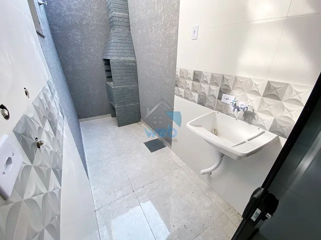 Imagem 8: Sobrado em condomínio no Bairro Campo de Santana, com três quartos, piso em