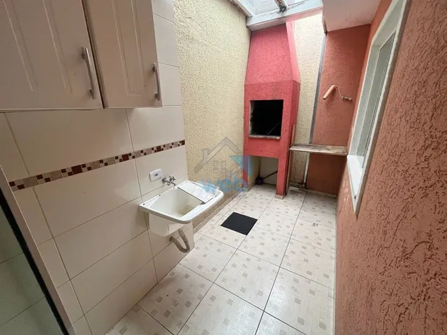 Imagem 5: Casa para venda na região do Vitória Régia, no Bairro CIC, com dois quartos, sala