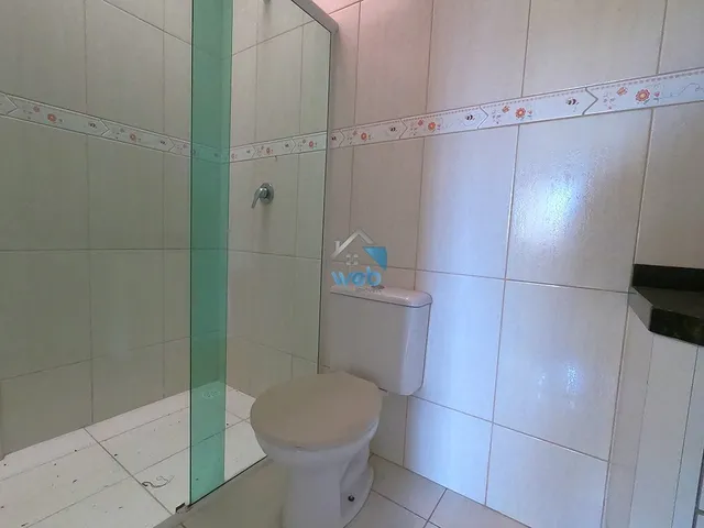 Imagem 5: Sobrado à venda no bairro Cajuru, com amplo terreno nos fundos, 03 quartos sendo uma