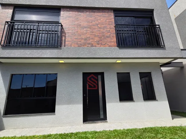 Imagem: Sobrado à venda no São Braz em Curitiba-PR
