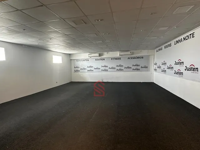 Imagem 13: Imóvel comercial para locação em Curitiba-PR, bairro Hauer, 20 salas e 2.100,00 m² de