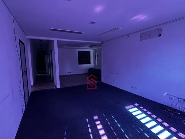 Imagem 11: Imóvel comercial para locação em Curitiba-PR, bairro Hauer, 20 salas e 2.100,00 m² de