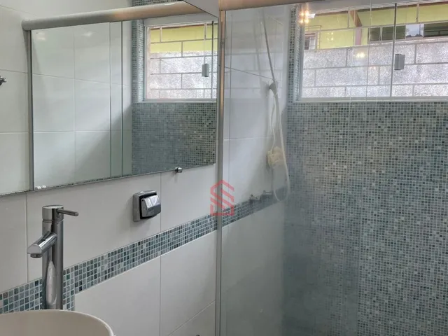 Imagem 11: Residência de 4 quartos e 2 suítes no bairro Orleans, Curitiba-PR: 300 m², 2 salas, 4