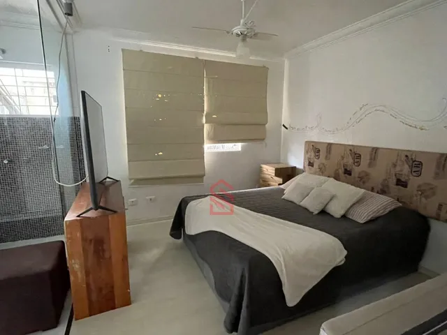 Imagem 13: Residência de 4 quartos e 2 suítes no bairro Orleans, Curitiba-PR: 300 m², 2 salas, 4