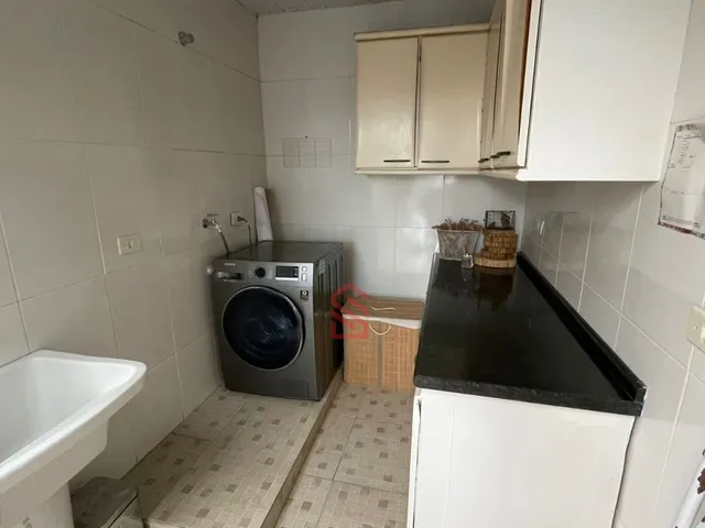 Imagem 16: Residência de 4 quartos e 2 suítes no bairro Orleans, Curitiba-PR: 300 m², 2 salas, 4