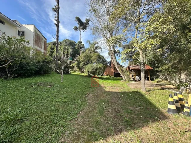 Imagem: Terreno à venda em Curitiba-PR, Bairro