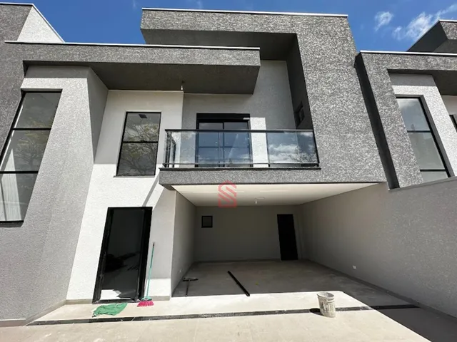 Imagem 1: Sobrado à Venda no Campo Comprido Curitiba-PR, 3 Quartos, 3 Suítes, 2 Salas, 175m²