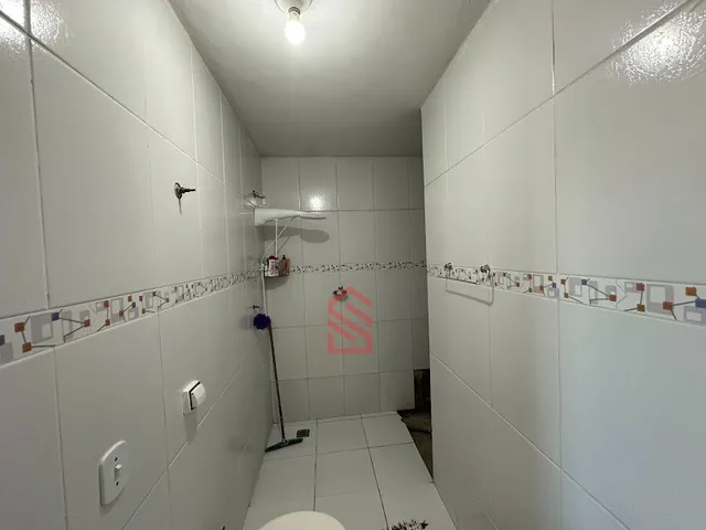 Imagem 2: Sobrado à venda Campo Comprido: Curitiba 3 quartos, para reformar