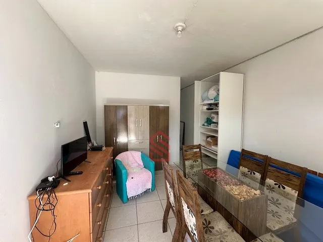Imagem 3: Sobrado à venda Campo Comprido: Curitiba 3 quartos, para reformar