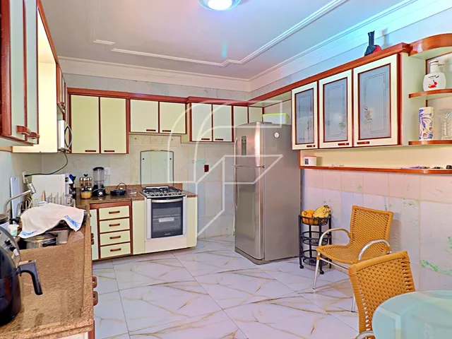 Imagem 5: Casa Duplex à venda, 5 quartos, lazer completo, 2 suítes, 3 salas, a poucos minutos da