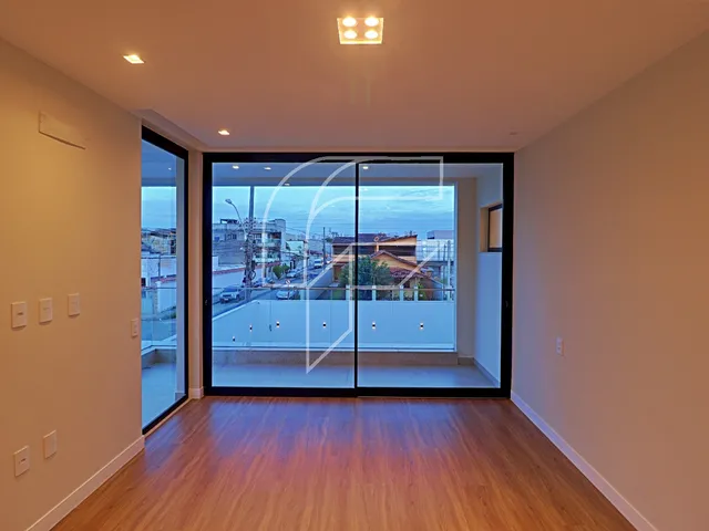 Imagem 4: Imperdível Casa a venda em Guarapari-ES com 4 quartos, 1 suíte, 1 sala, 4 banheiros, 2